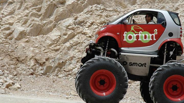 Smart Forfun Monster Truck Side Pose